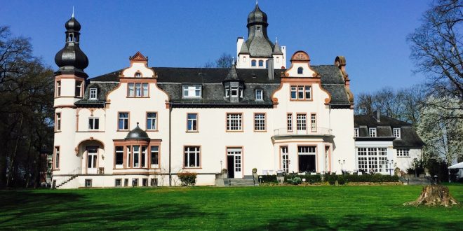 EMDR-Institut und die Gezeiten Haus Klinik für Psychosomatik, Psychotraumatologie und EMDR gründen Forschungsnetzwerk im Schloss Eichholz